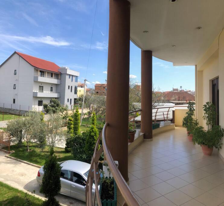 Villa Uklala Kamez Exteriér fotografie